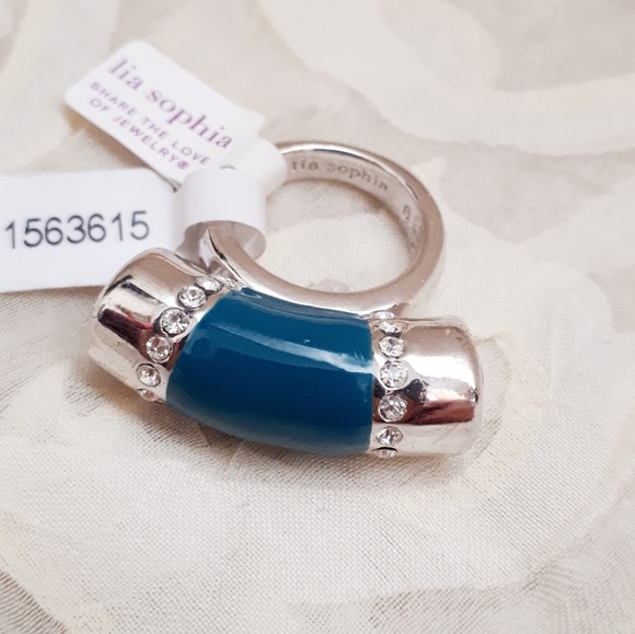 Stunning Lia Sophia enamel ring size 6 - Picture 8 of 8